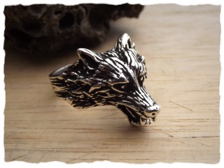 Ring &quot;Wolf&quot; aus Silber
