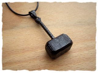Schwarzer "Thors Hammer" aus Edelstahl