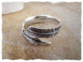 Ring &quot;Feder&quot; aus Silber 50/16