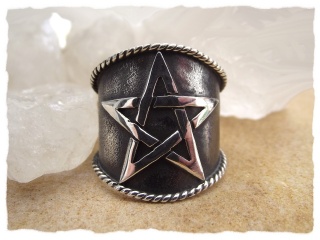 Breiter Ring "Pentagramm" 52/16.5