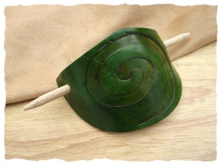 Haarspange "Spirale" aus Leder Grün