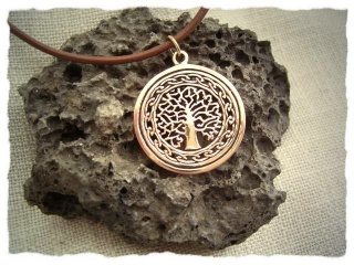 Amulett "Yggdrasil" aus Bronze
