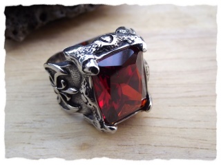 Ring aus Edelstahl mit rotem Stein US13/69