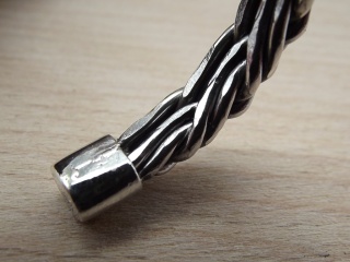 Geflochtener Armreif aus 925er Silber