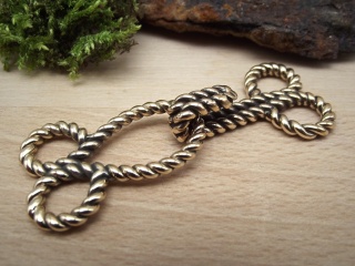 Gewandschließe "Kordel" aus Bronze