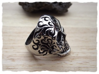 Ring "Totenkopf" aus Edelstahl US15/73