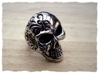 Ring "Totenkopf" aus Edelstahl US15/73