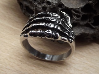 Edelstahlring Skeletthand